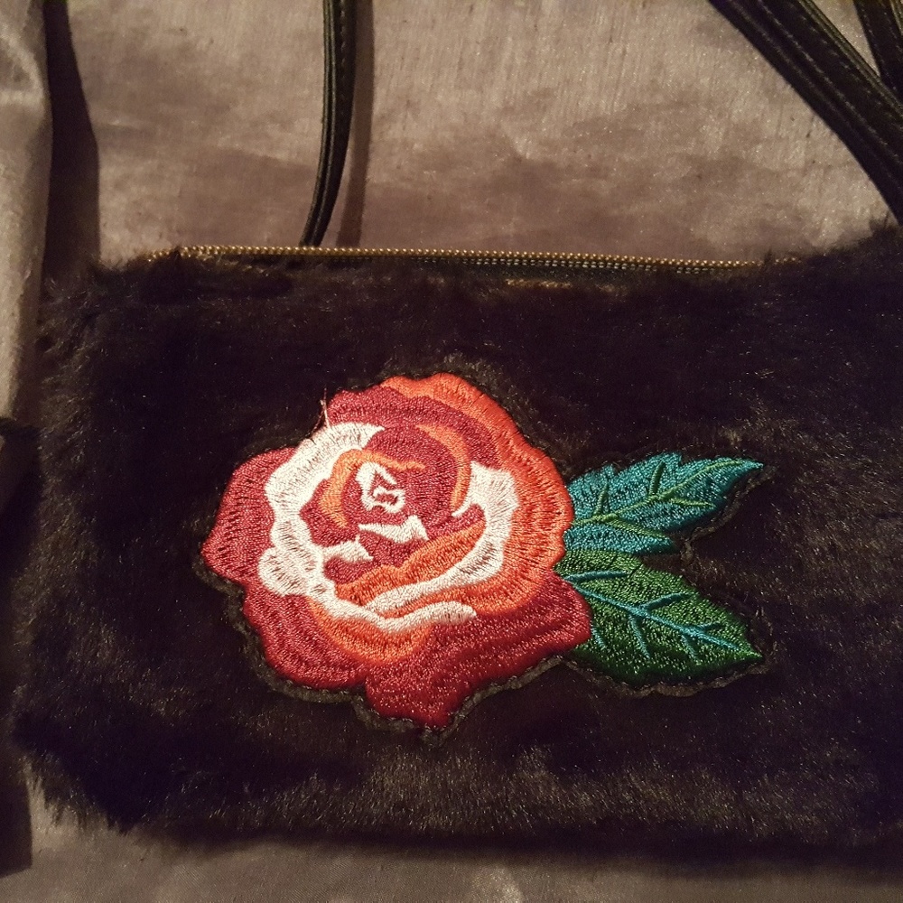 Faux Fur Rose Crossbody Purse w/ Earrings